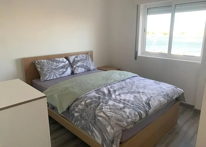 Centre Historique, Confort, Vue Riviere Et Ribeirinha アパート ポルティマン