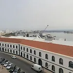 Lägenhet Centre Historique, Confort, Vue Riviere Et Ribeirinha